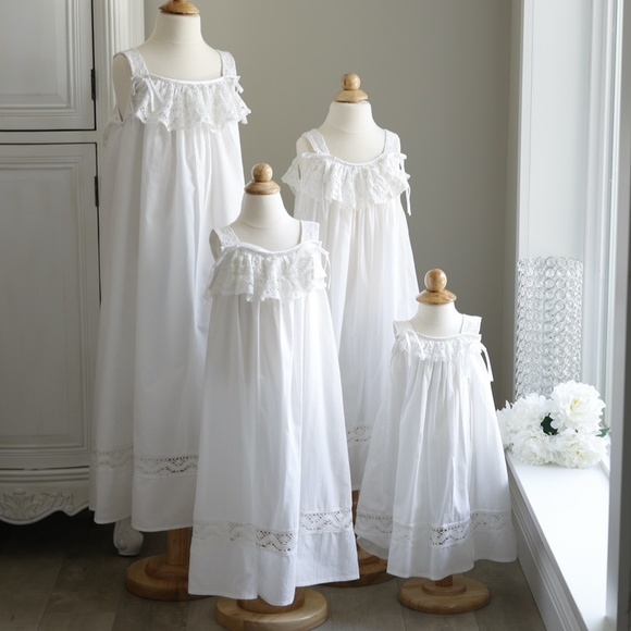 Strasburg Bella Luna White Cotton LINED Slip Dress with Crocheted Lace Like New - Picture 6 of 6